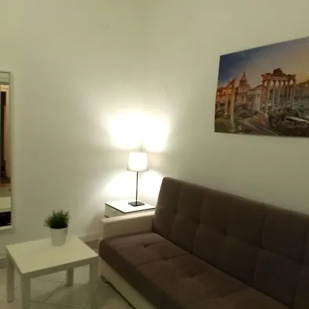 Amoraroma, Economy With Shared Bathrooms 3*