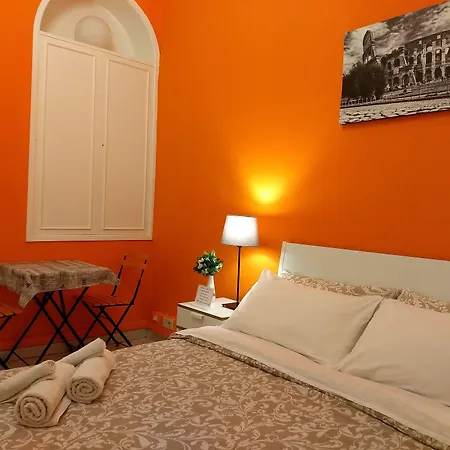 Amoraroma, Economy With Shared Bathrooms Pensión Roma