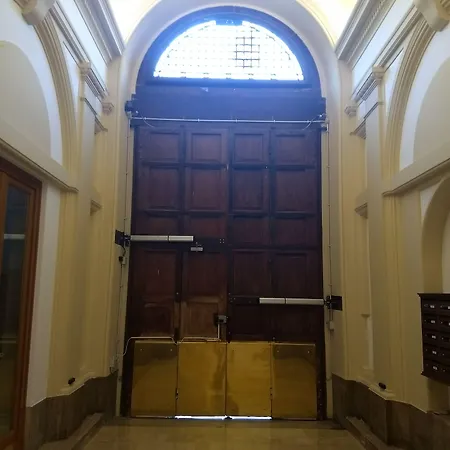 Amoraroma, Economy With Shared Bathrooms Pensión