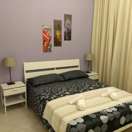 Amoraroma, Economy With Shared Bathrooms بيت ضيافة